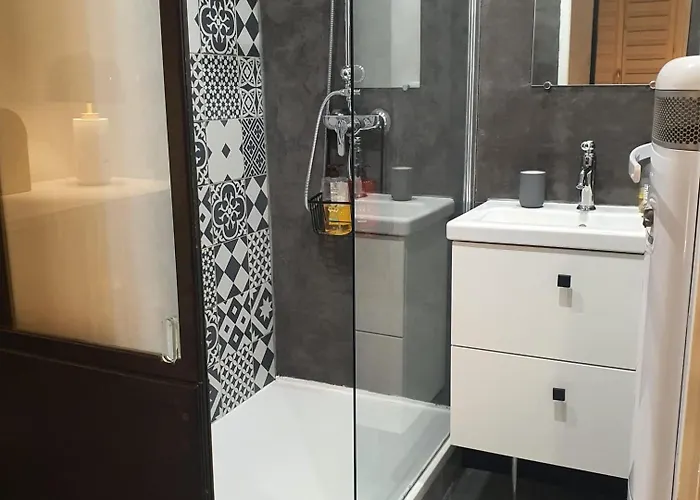 Little Saint Au Coeur Historique De *